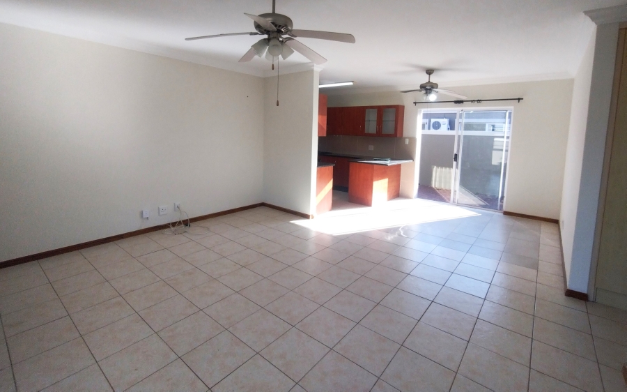 5 Bedroom Property for Sale in Wavecrest Eastern Cape